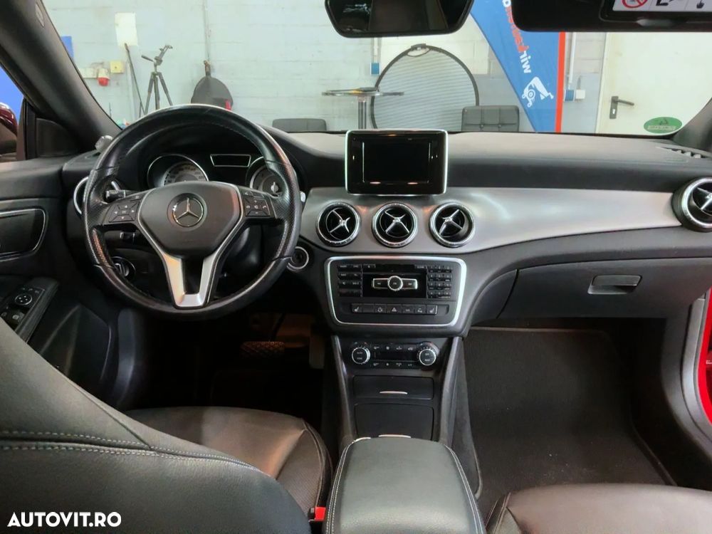 Mercedes-Benz CLA 220 d 7G-DCT Urban - 5
