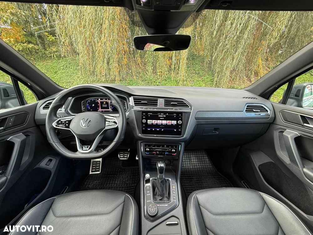 Volkswagen Tiguan 2.0 TDI SCR 4MOTION DSG R-Line - 22