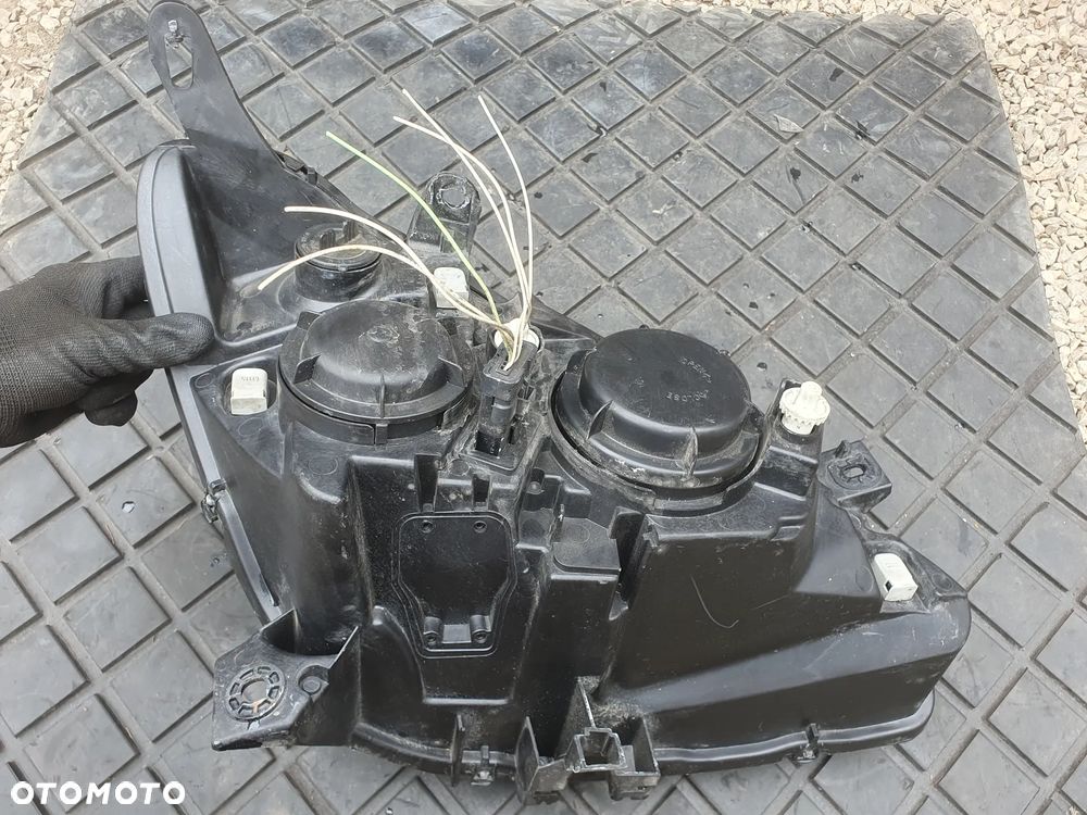 CITROEN C5 KOMPLET LAMP PRZEDNICH REFLEKTORY JAK NOWE TYC EUROPA - 6