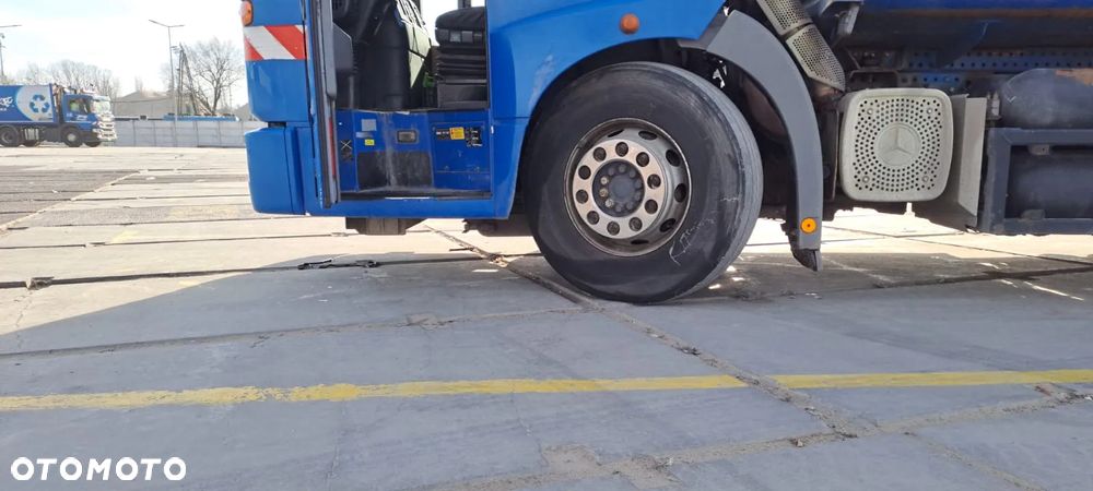 Mercedes-Benz ECONIC - 11