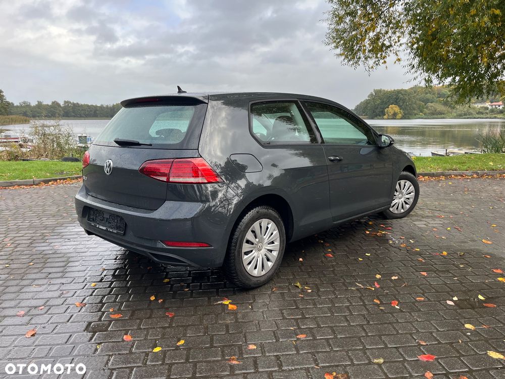Volkswagen Golf 1.6 TDI SCR Comfortline - 3