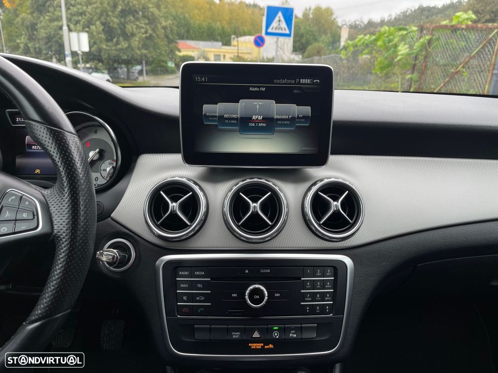 Mercedes-Benz GLA 180 - 22