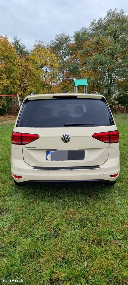 Volkswagen Touran - 5