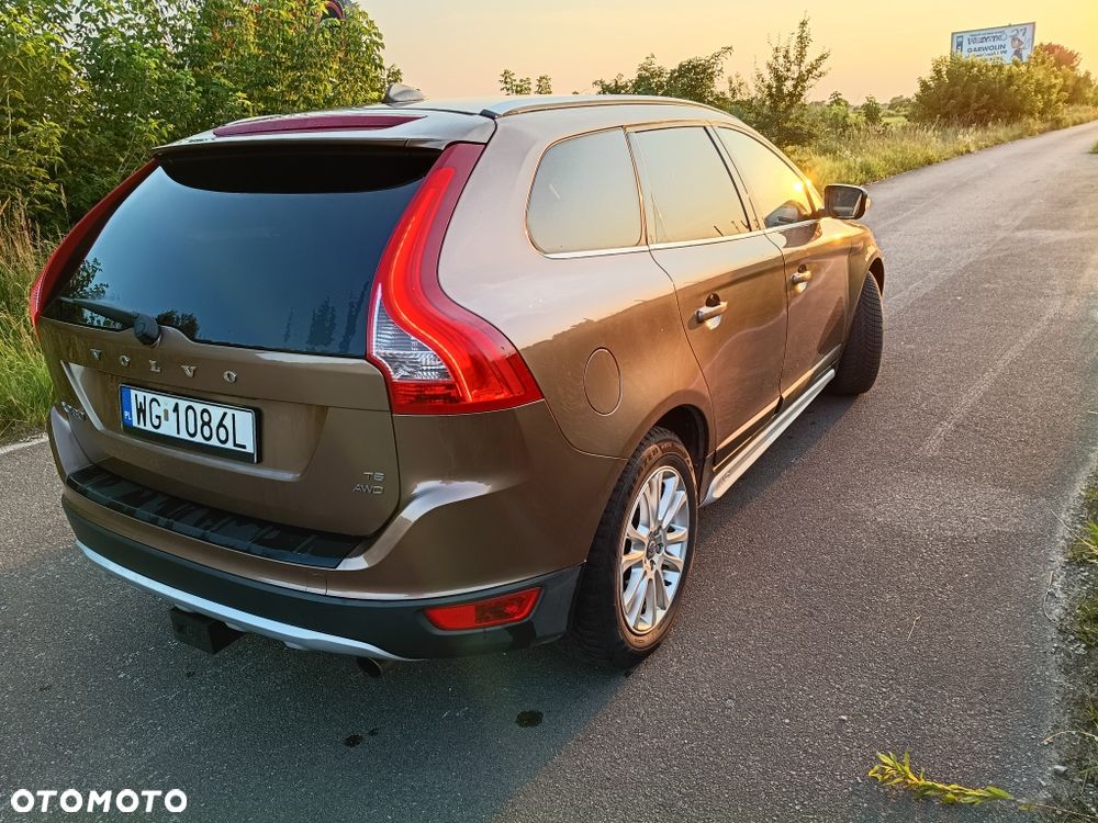 Volvo XC 60 - 4