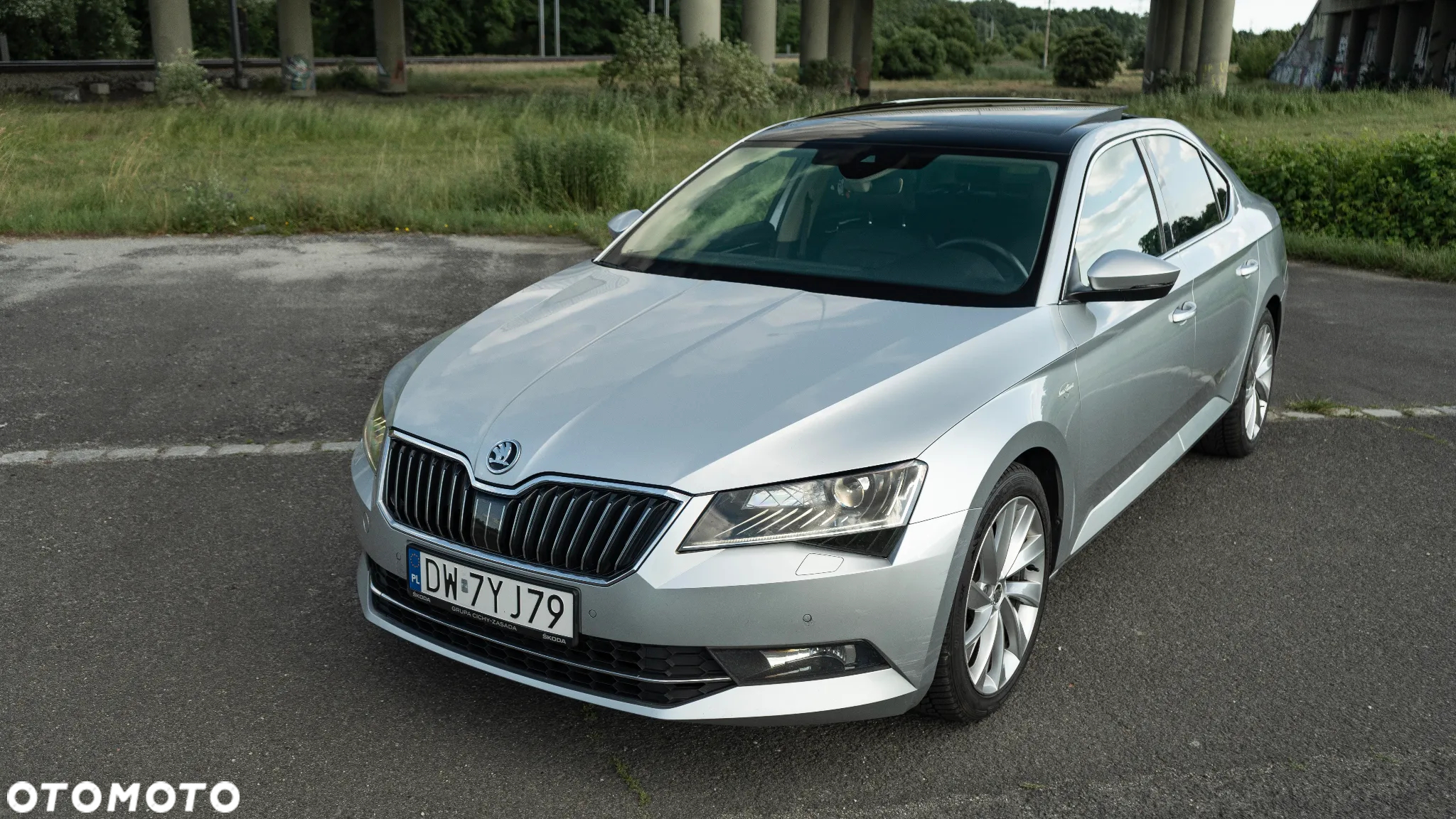 Skoda Superb 2.0 TDI 4x4 L&K DSG - 16