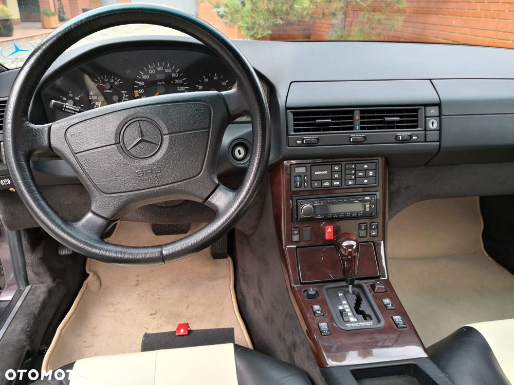 Mercedes-Benz SL - 11