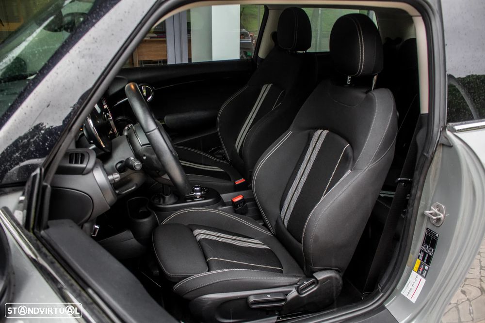MINI 3 Portas Cooper SE Essential - 26