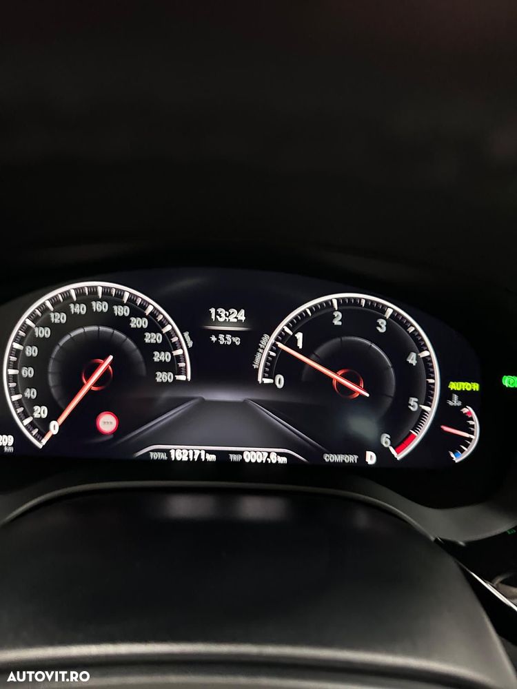 BMW Seria 5 530d xDrive Aut. M Sport Edition - 17