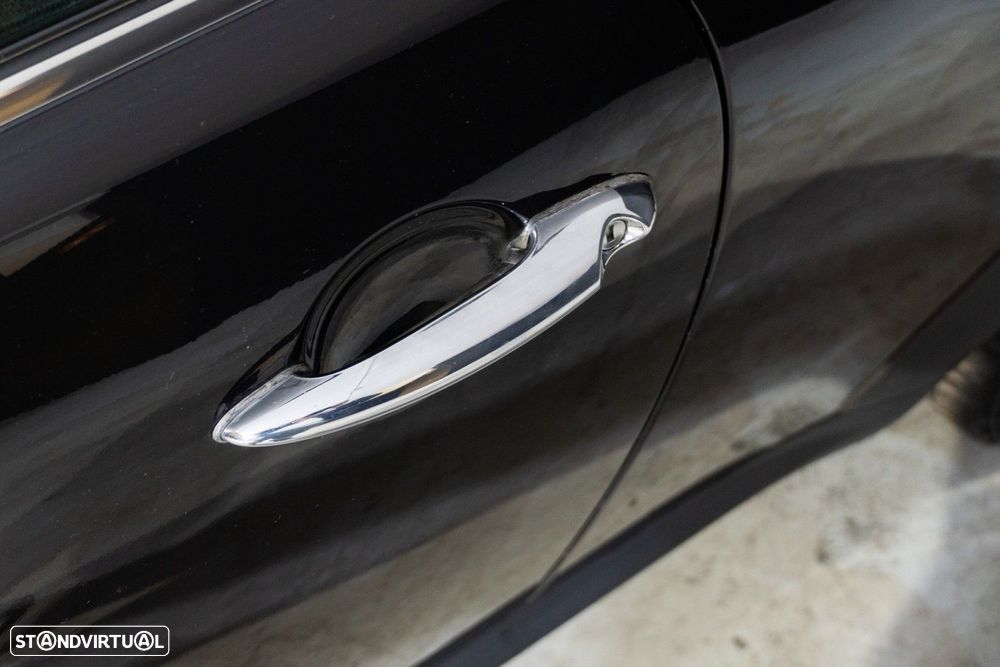 MINI 3 Portas One D - 51