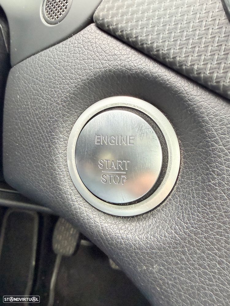 Mercedes-Benz GLA 180 d Style - 17