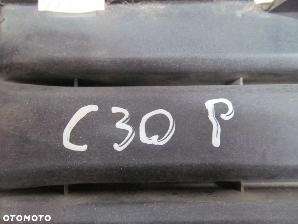 VOLVO C30 06-10 KRATKA ATRAPA HALOGENU ZDERZAKA PRAWA 30657196 - 9