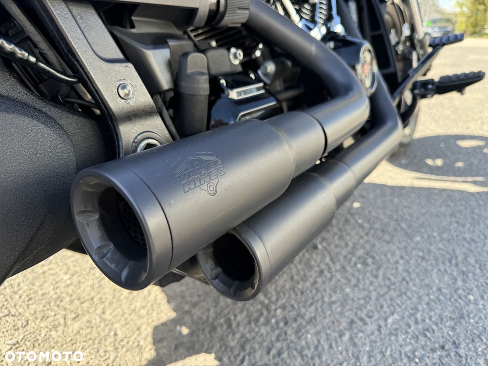 Harley-Davidson Softail FXDR - 5