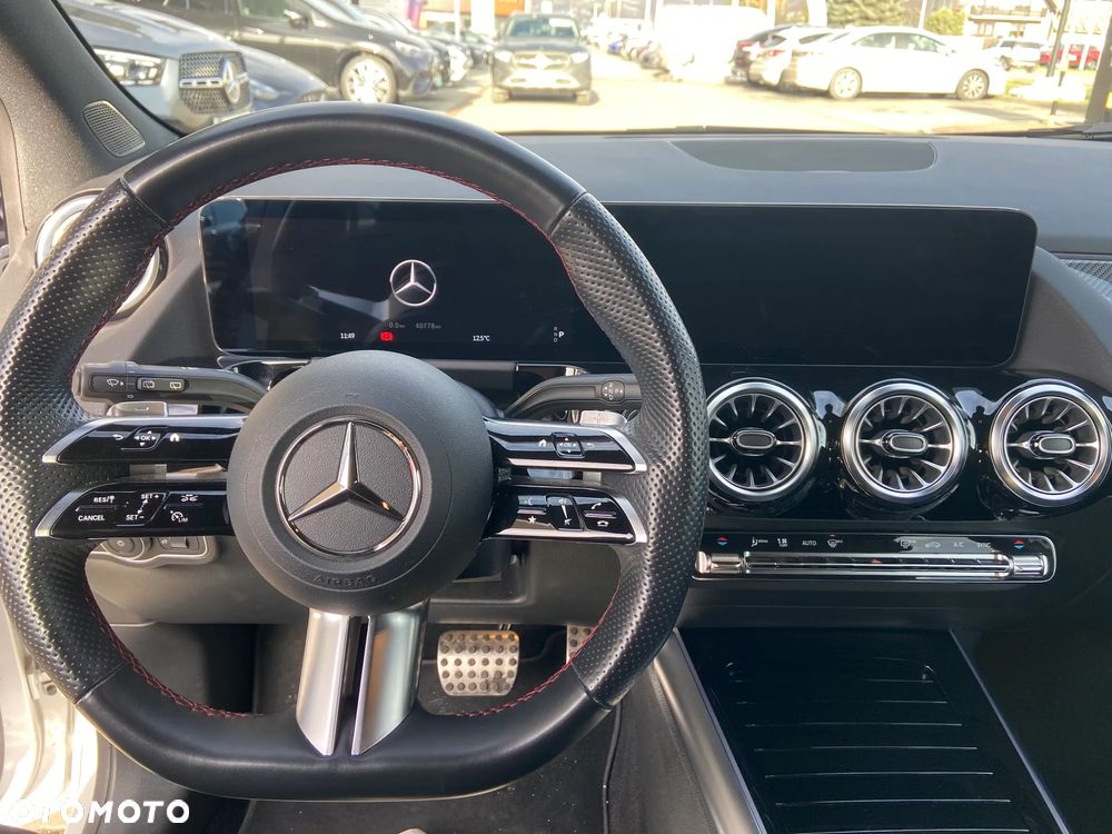 Mercedes-Benz Klasa B 220 4-Matic mHEV AMG Line 8G-DCT - 11