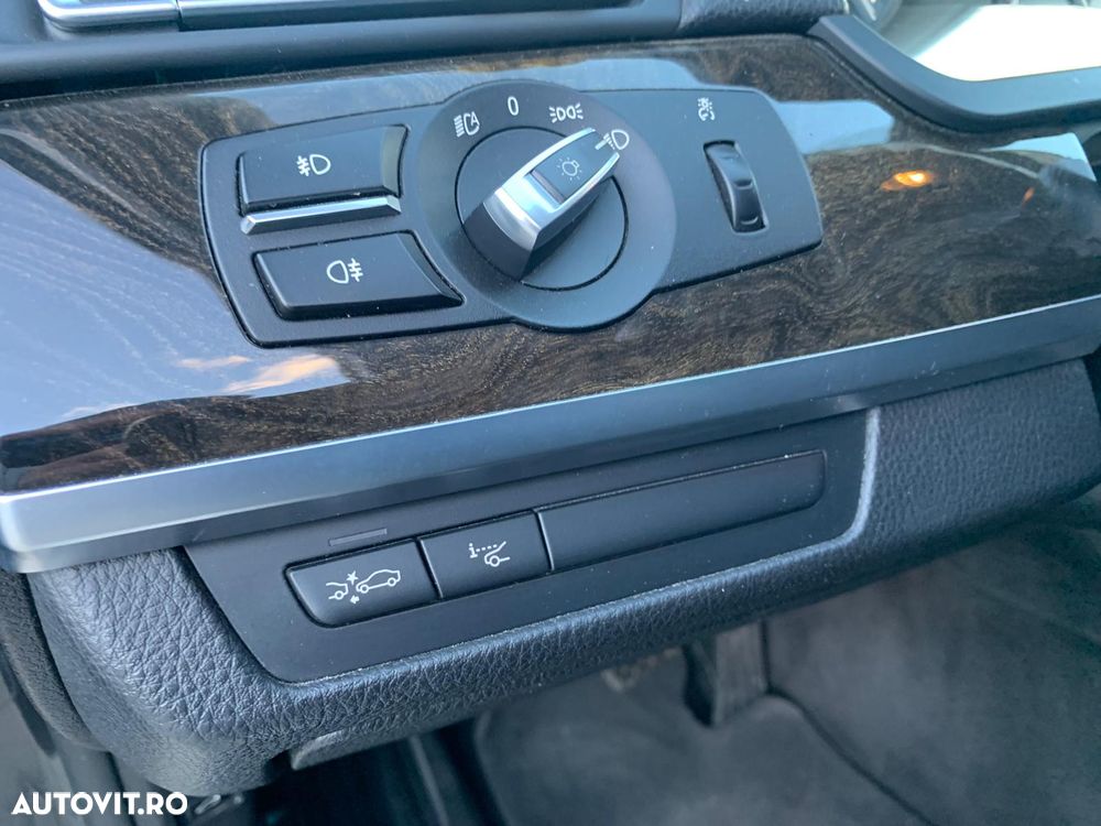 BMW Seria 7 730d xDrive - 10