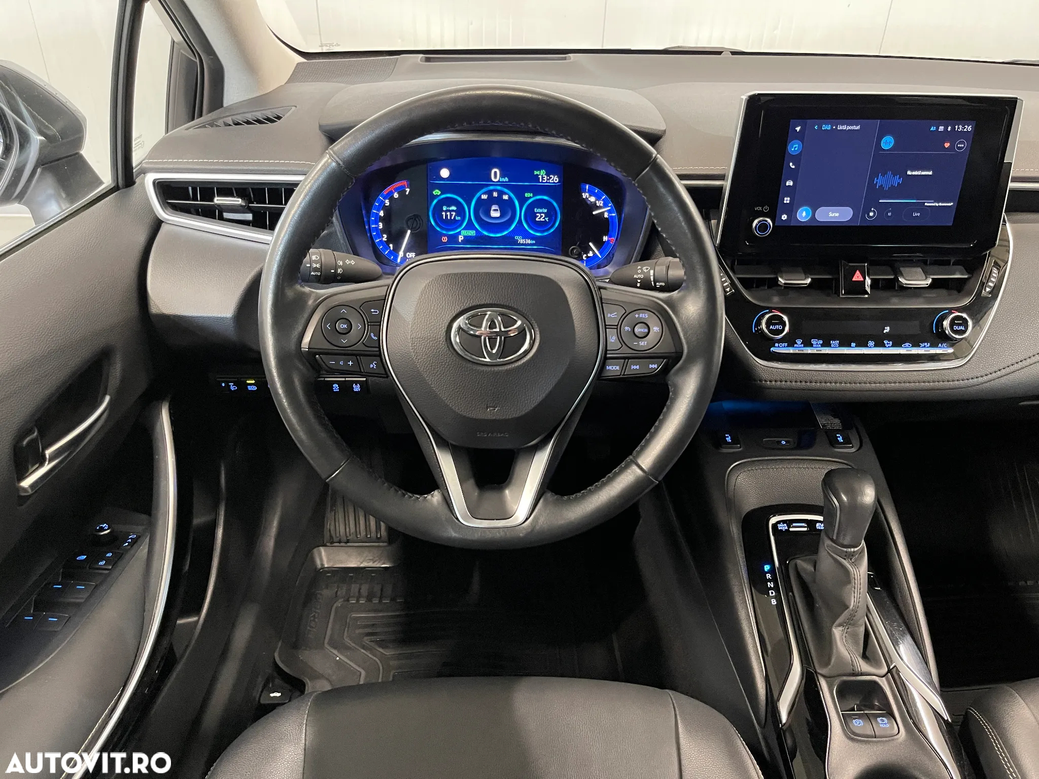 Toyota Corolla Sedan 1.8 HEV Exclusive - 6