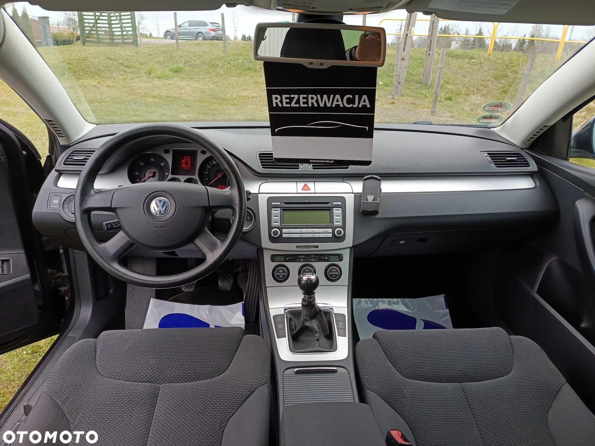 Volkswagen Passat 2.0 TDI Comfortline - 11