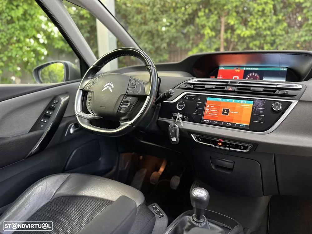 Citroën C4 Grand Picasso PureTech 130 Stop&Start SHINE - 28