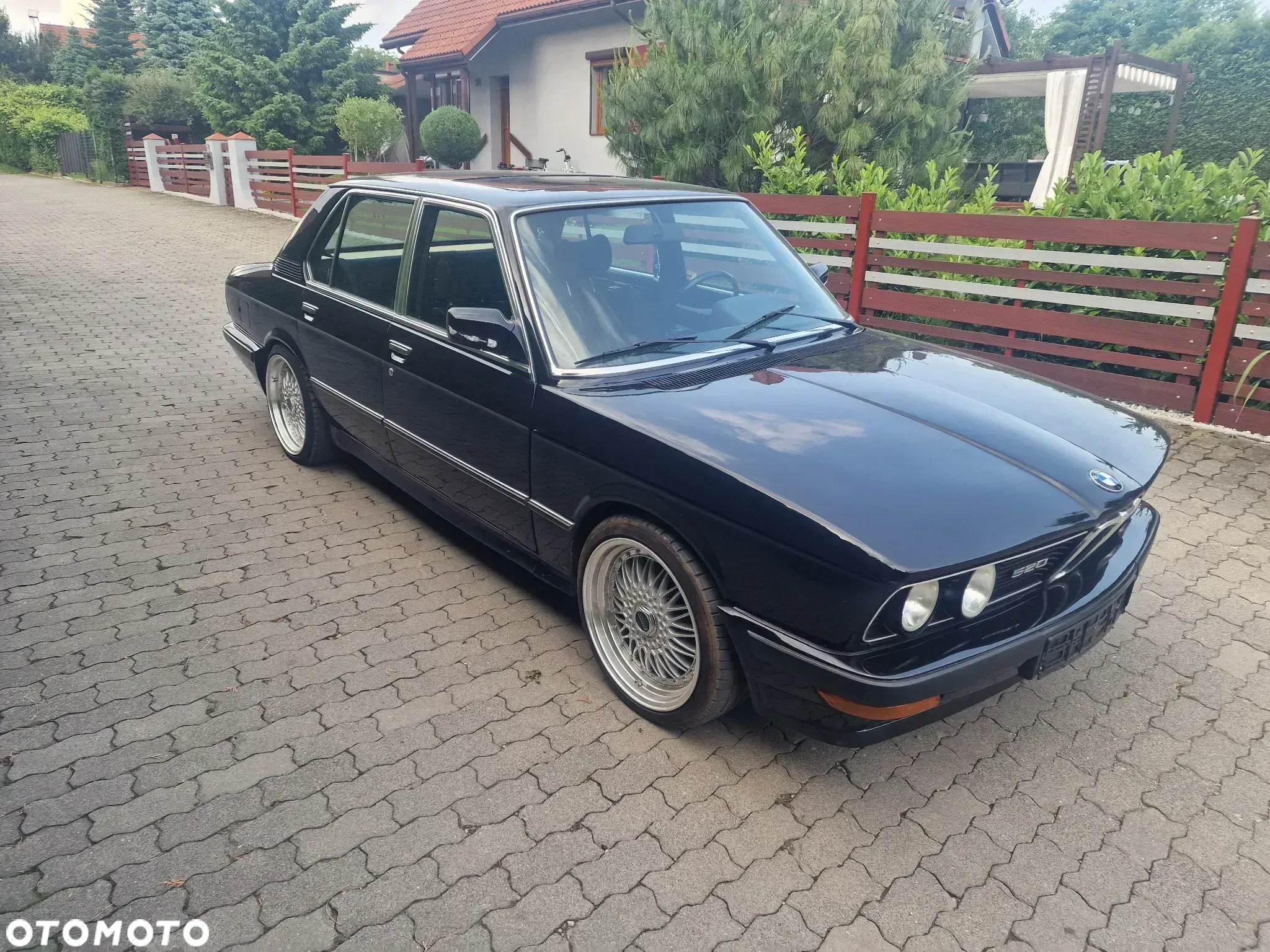 BMW Seria 5 518 i - 3