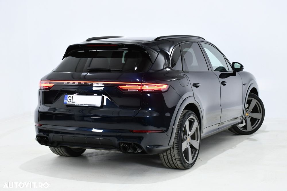 Porsche Cayenne Standard - 6