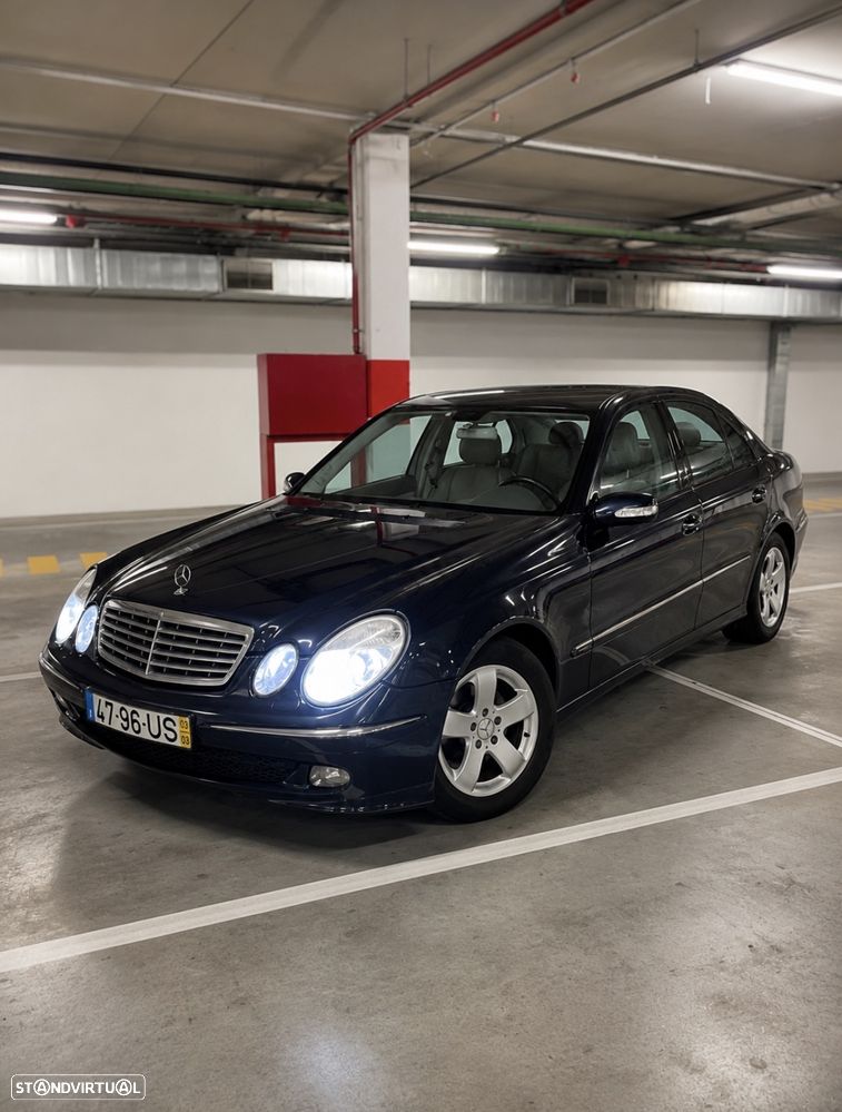 Mercedes-Benz E 270 - 1