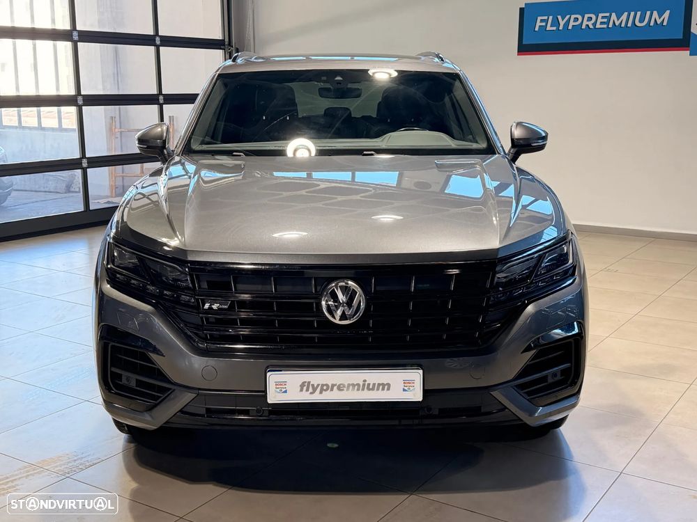VW Touareg 3.0 TDI V6 R-Line - 2