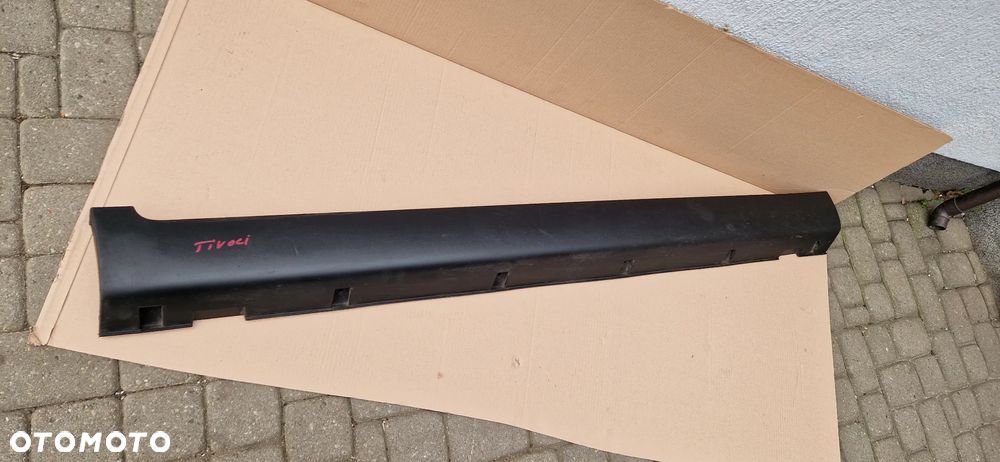 LISTWA NAKŁADKA PROGU PRAWA SSANGYONG TIVOLI 15- 79560-35000 - 2