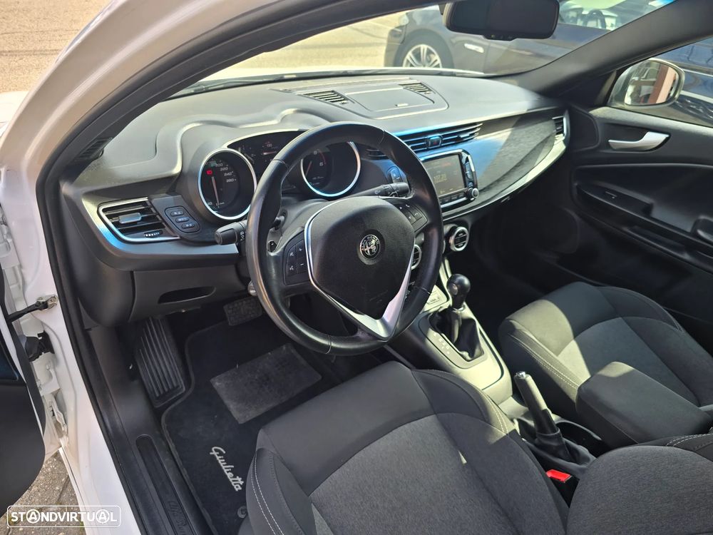 Alfa Romeo Giulietta 1.6 JTDM Sport J18 TCT - 11