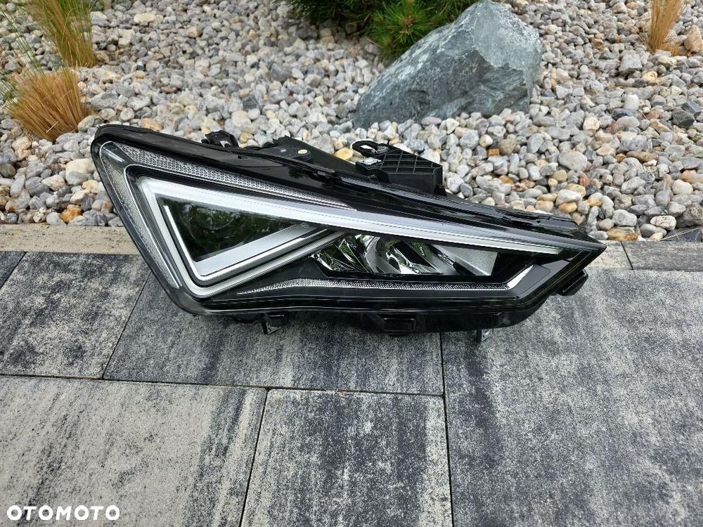 SEAT CUPRA LEON 4 IV 5FB Lampa prawa przód Full Led Dynamic 5FB941008G - 2