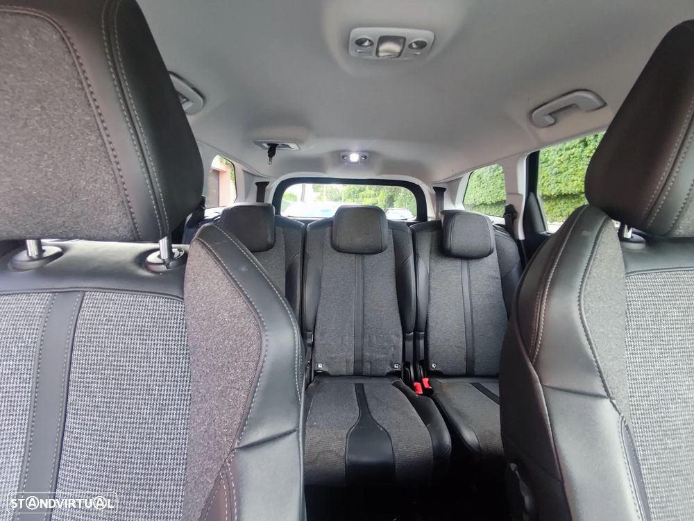 Peugeot 5008 1.5 BlueHDi Allure Pack EAT8 - 22