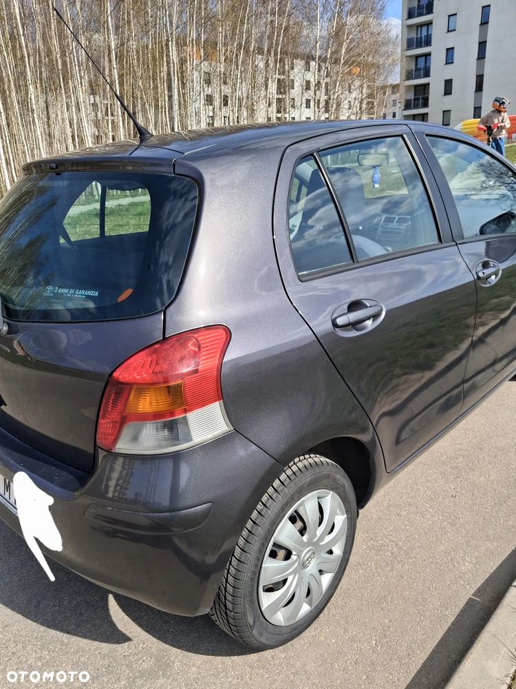 Toyota Yaris - 5