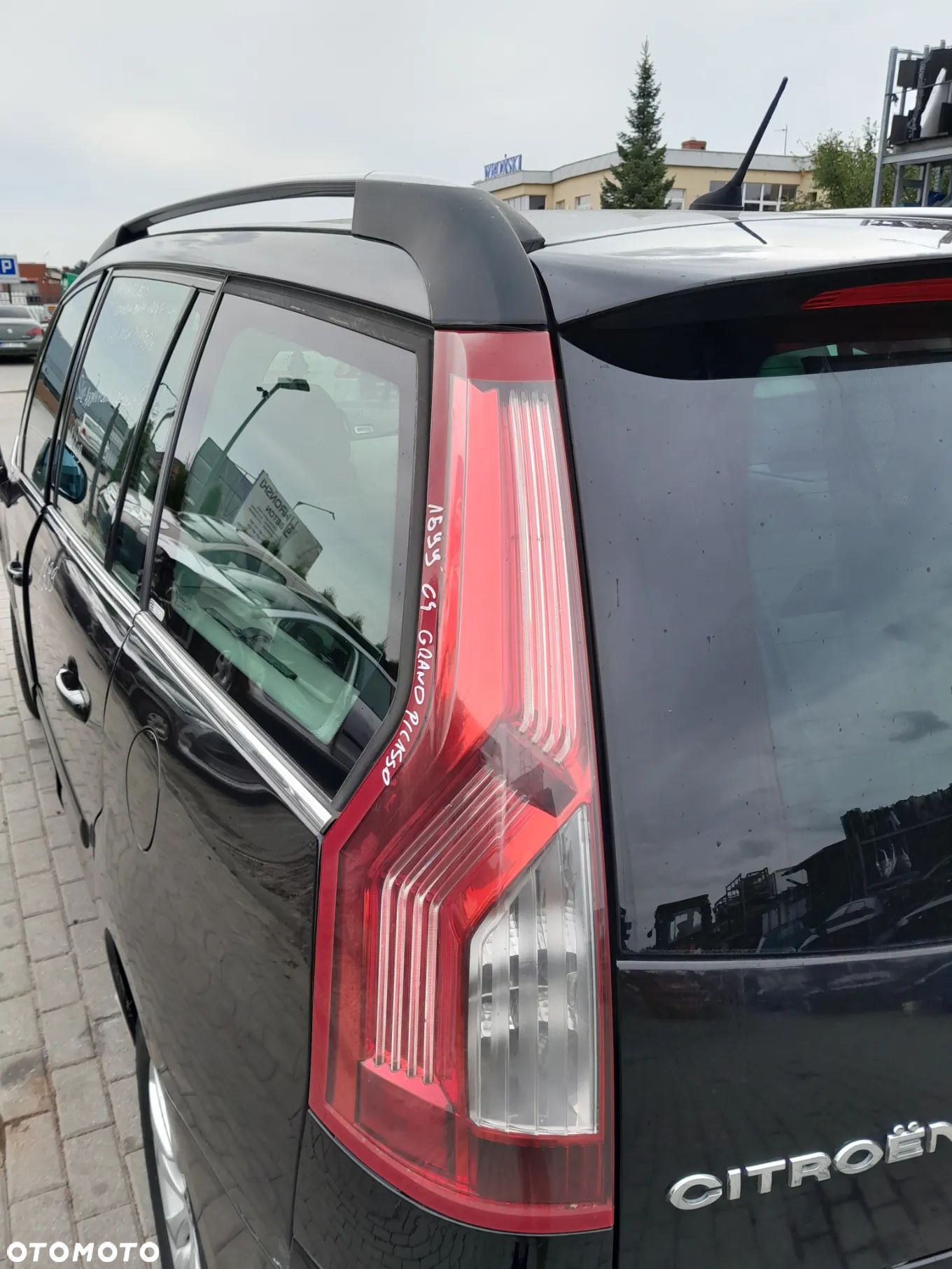 CITROEN C4 GRAND PICASSO LAMPA LEWA TYLNA LEWY TYŁ W BŁOTNIK - 1