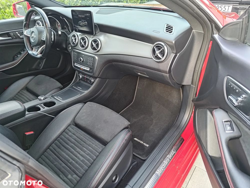 Mercedes-Benz CLA 250 4-Matic AMG Line - 18