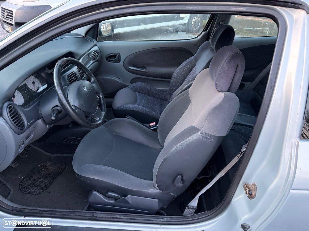 Renault Mégane Coupe - 5