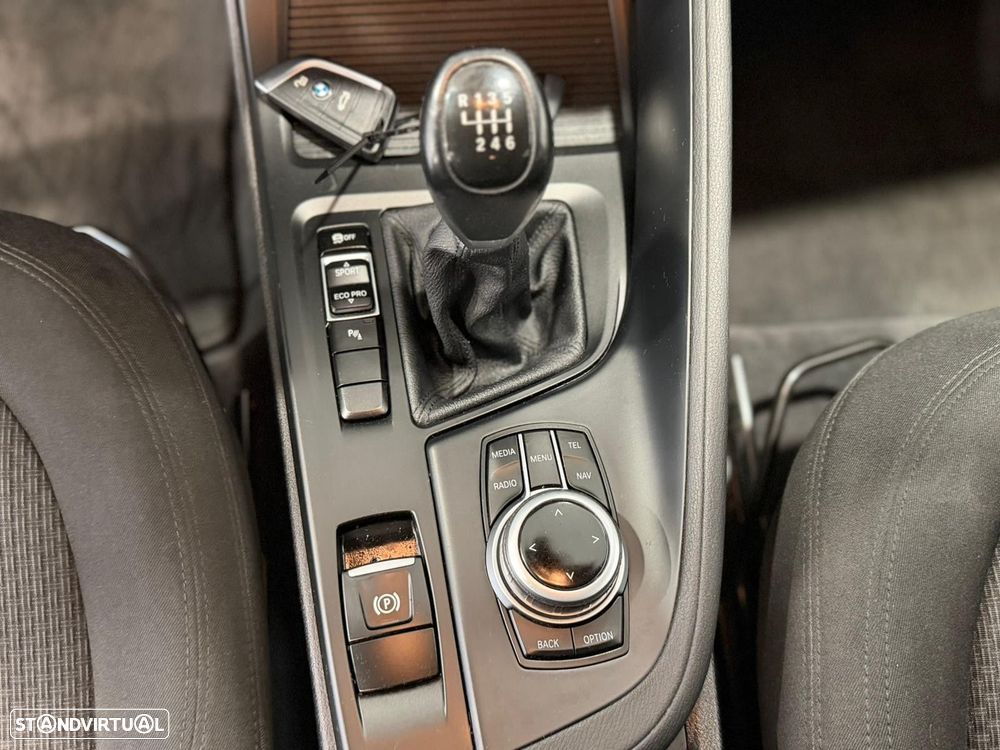 BMW X1 16 d sDrive Advantage - 11