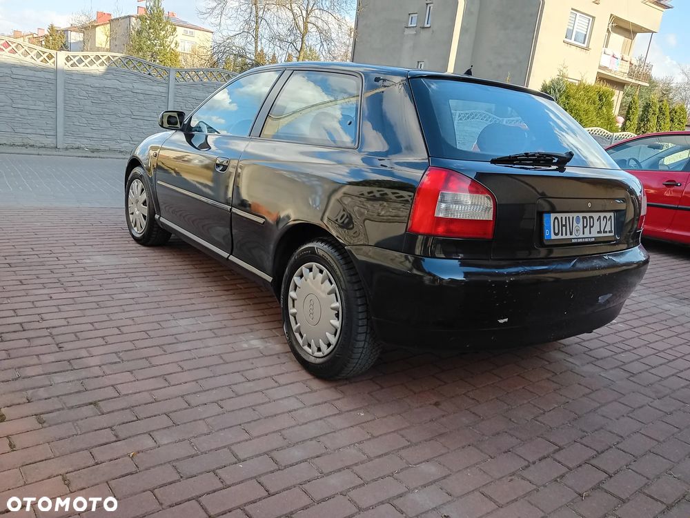 Audi A3 3-drzwiowe 1.6 Ambition - 7