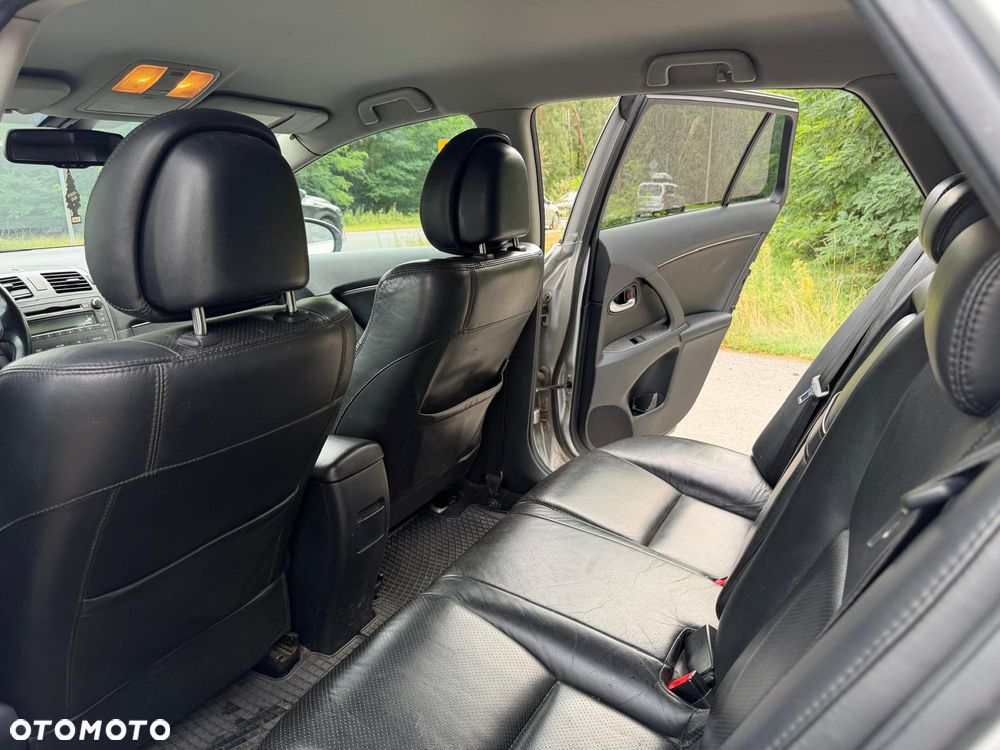 Toyota Avensis 2.2 D-4D Prestige - 13