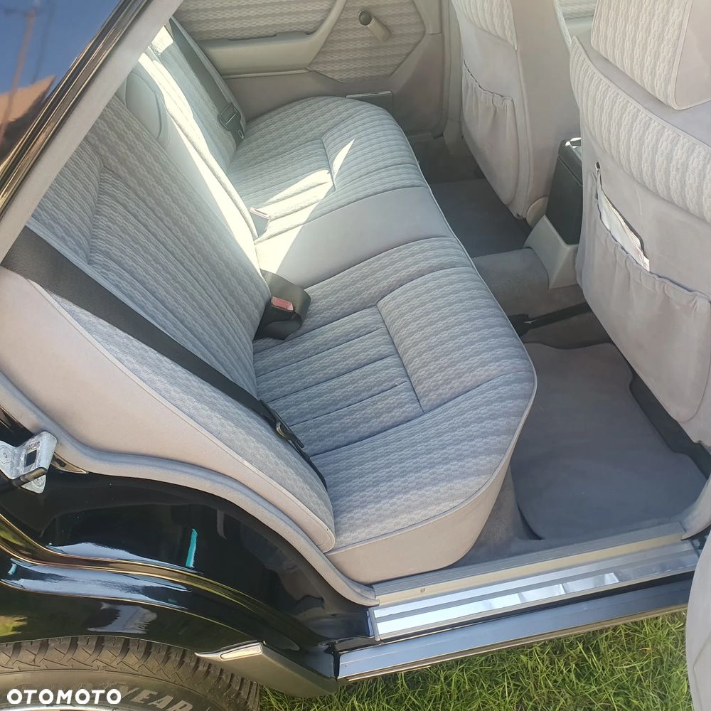 Mercedes-Benz W124 (1984-1993) - 15