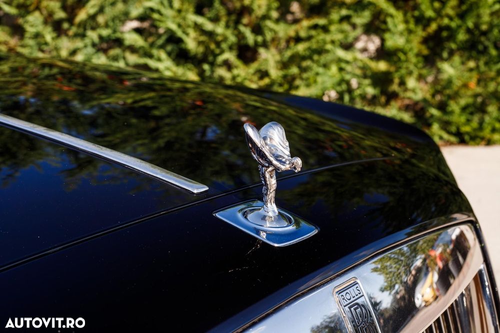Rolls-Royce Ghost - 8