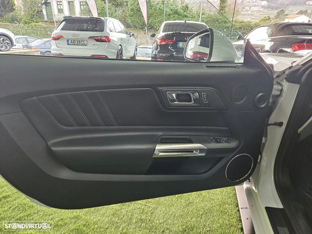 Ford Mustang 2.3 Eco Boost - 13