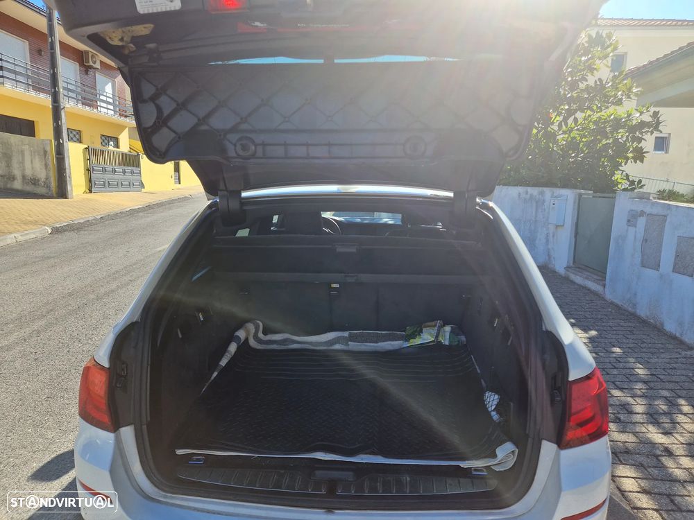 BMW 520 d Luxury Line - 3