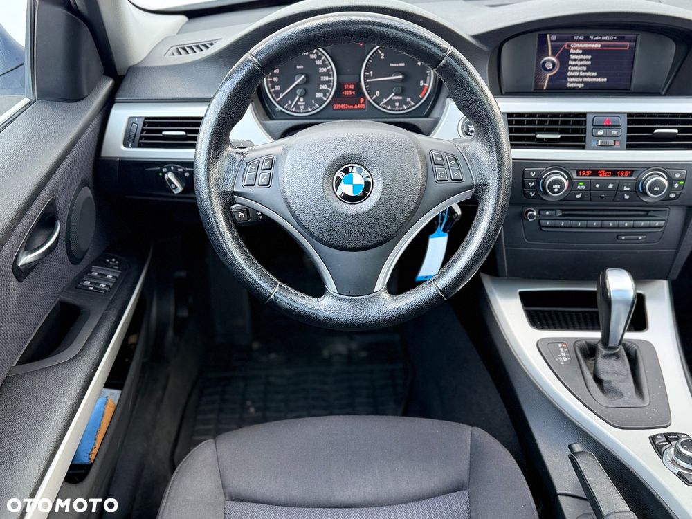 BMW Seria 3 318d DPF - 30
