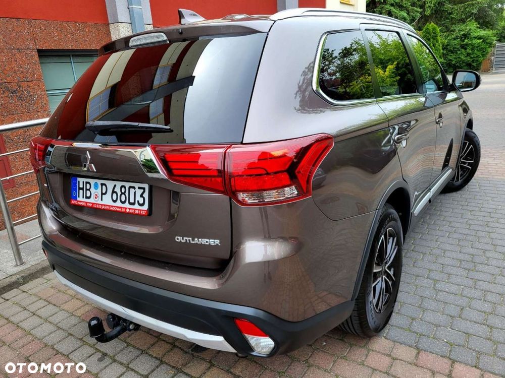 Mitsubishi Outlander - 22