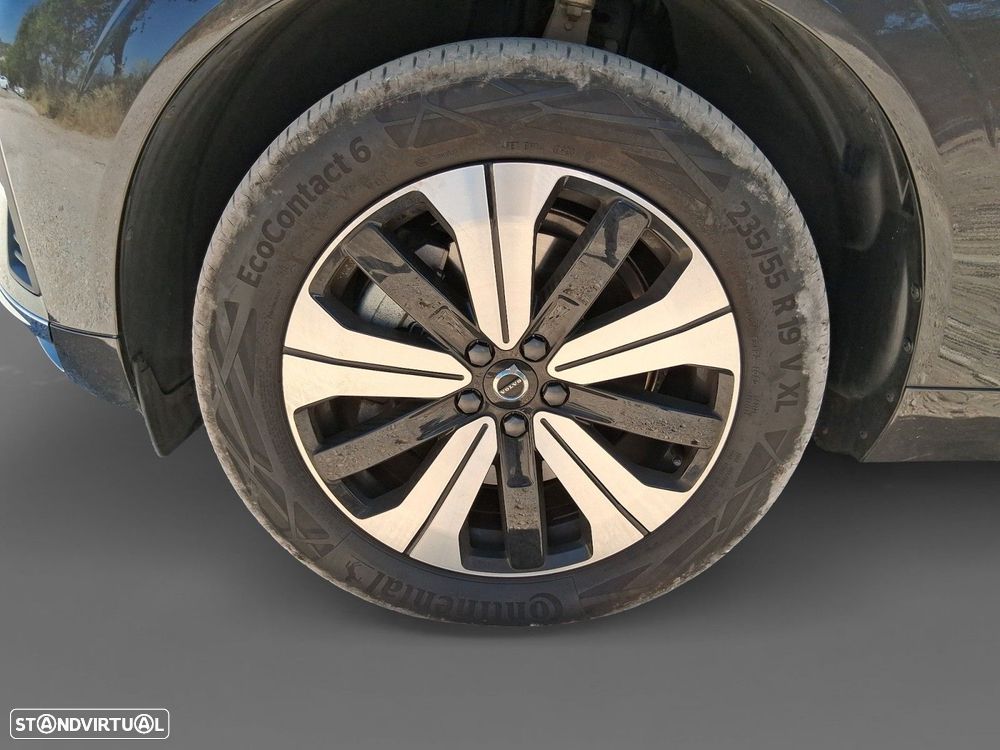 Volvo XC 60 2.0 T6 PHEV Core AWD — fotografia 14