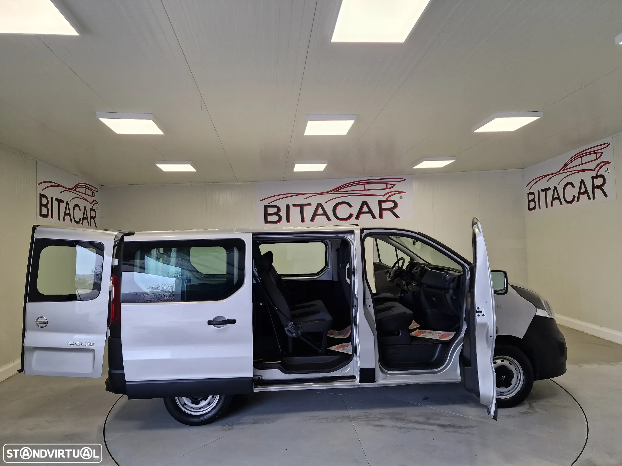 Opel VIVARO COMBI 1.6 CDTI L1H1 APENAS 28.000KMS - 37