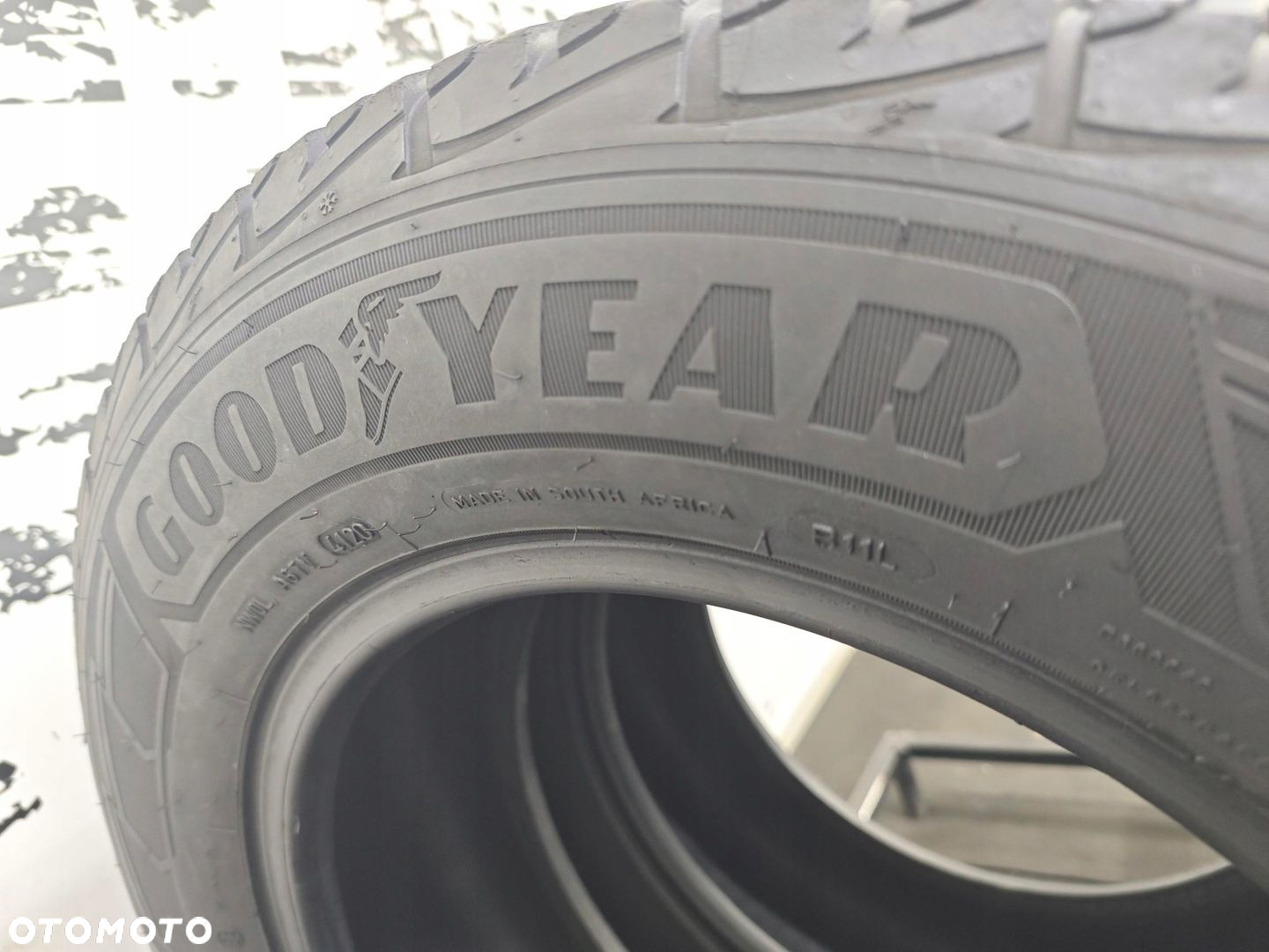 215/65r16c goodyear 2020 opony zimowe 5,5mm 51317 - 3
