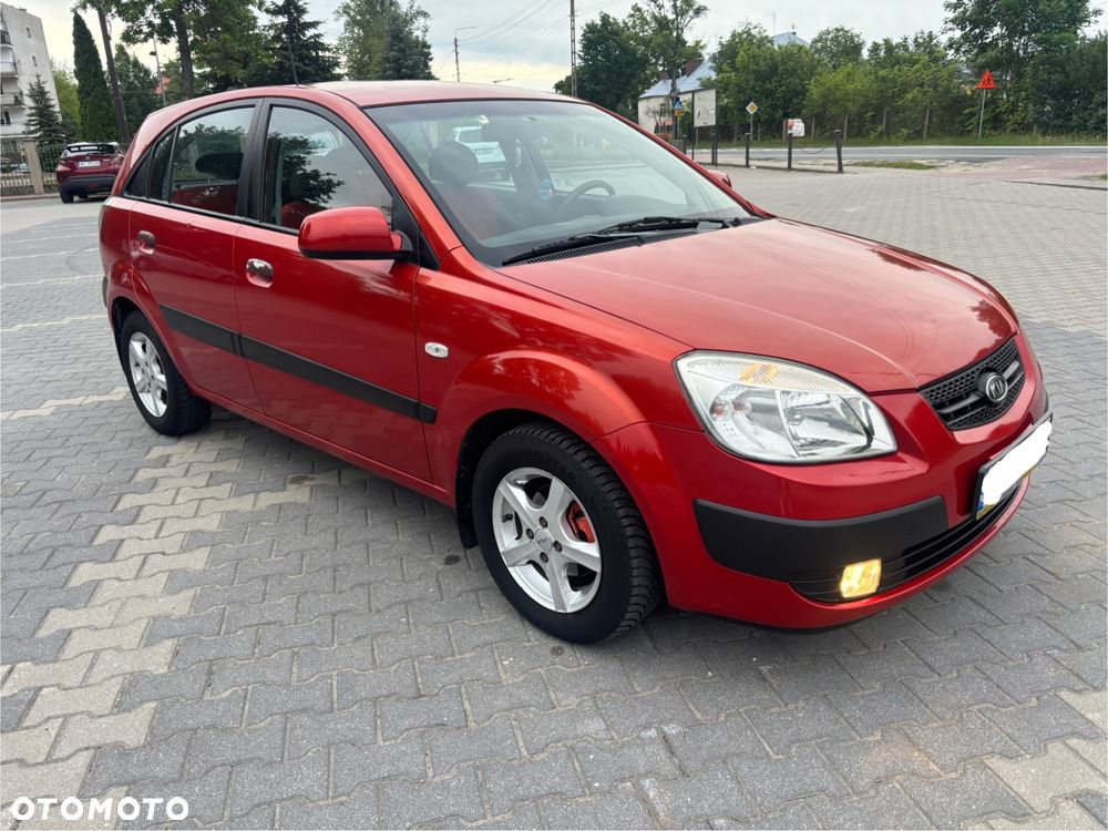 Kia Rio - 14