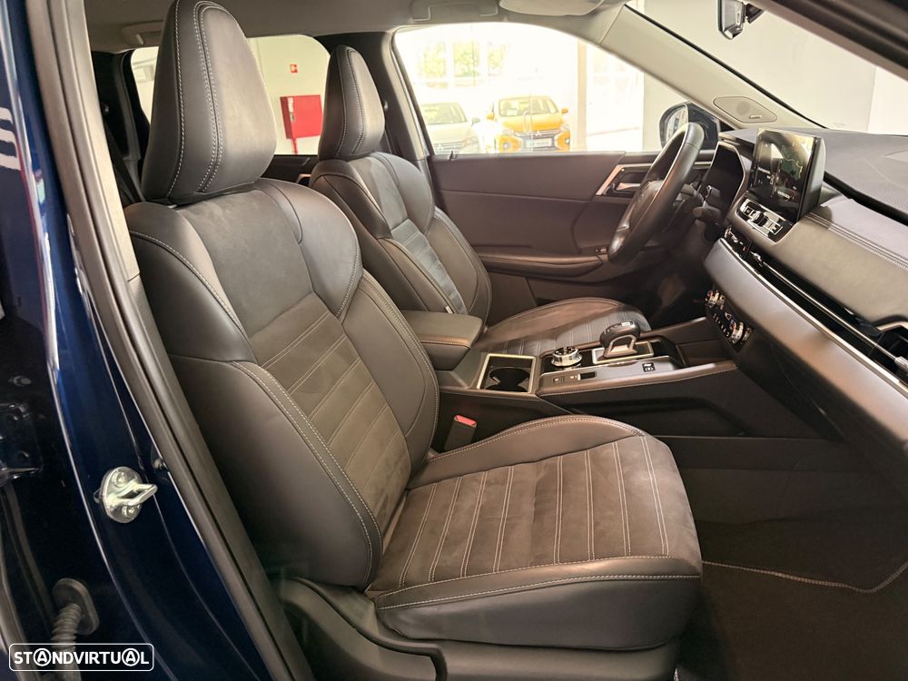 Mitsubishi Outlander - 18