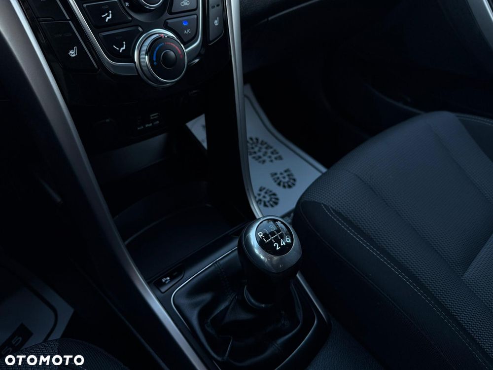 Hyundai i30 1.4 Premium - 40