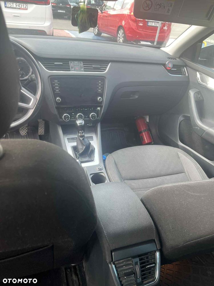 Skoda Octavia 1.6 TDI Ambition - 6