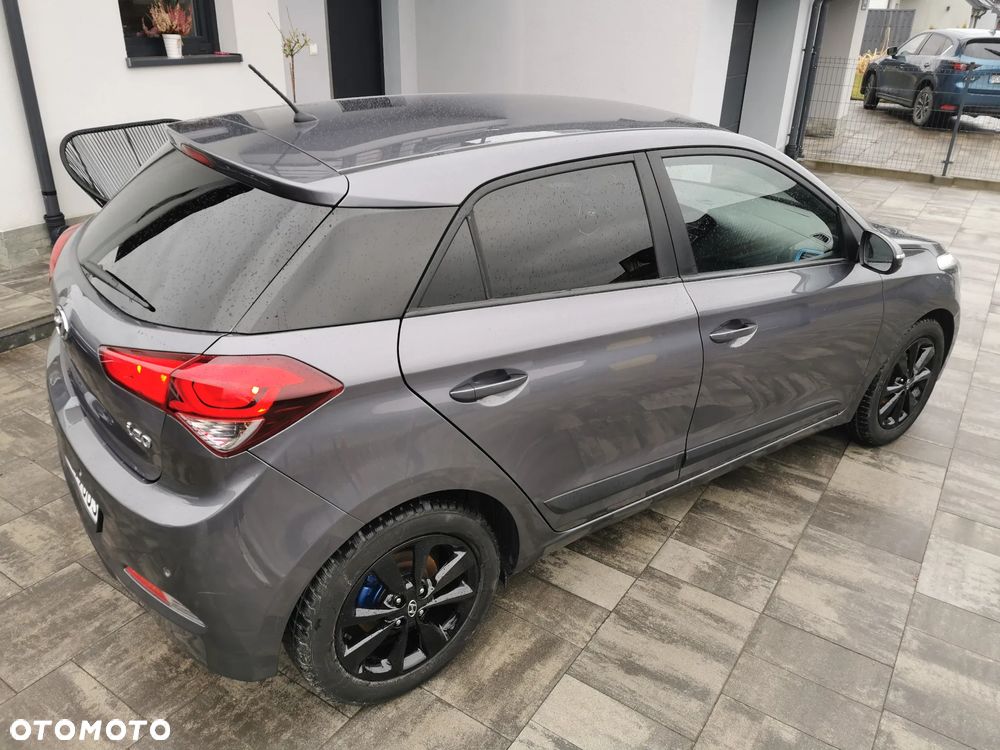 Hyundai i20 blue 1.2 YES Silver - 18